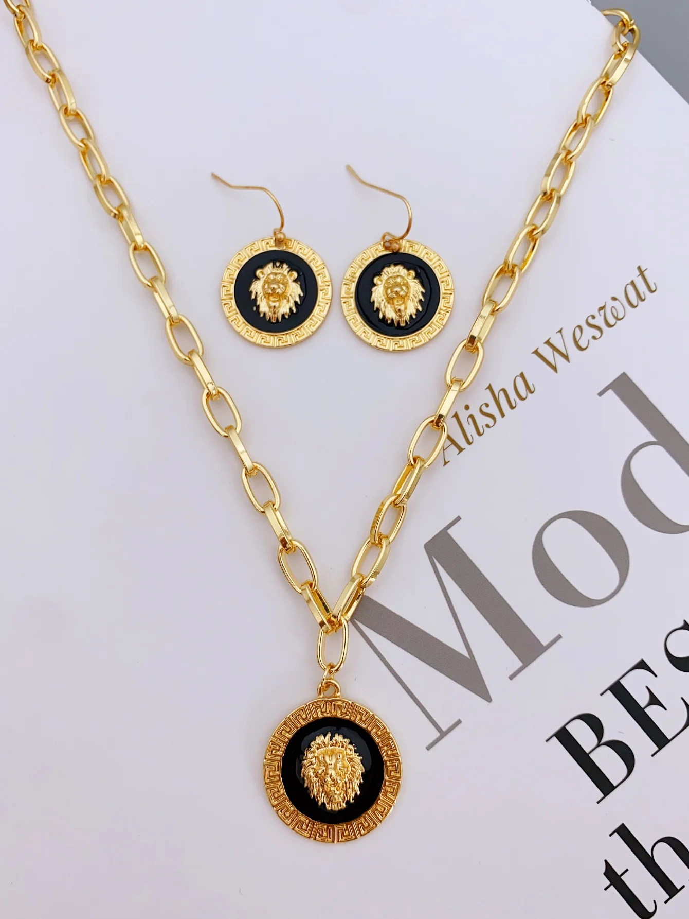 Fashion Zinc Alloy Lion Head Necklace and Earrings Set for Women Daily Wear jewelry for women