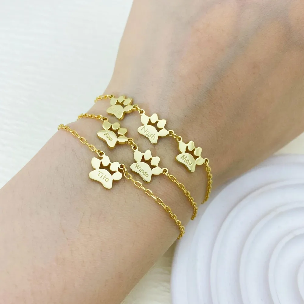 Bracciale con stampa zampa Bracciale personalizzato con nome dell'animale domestico Bracciale delicato in argento sterling placcato oro 18 carati per gioielli da regalo per cani da donna