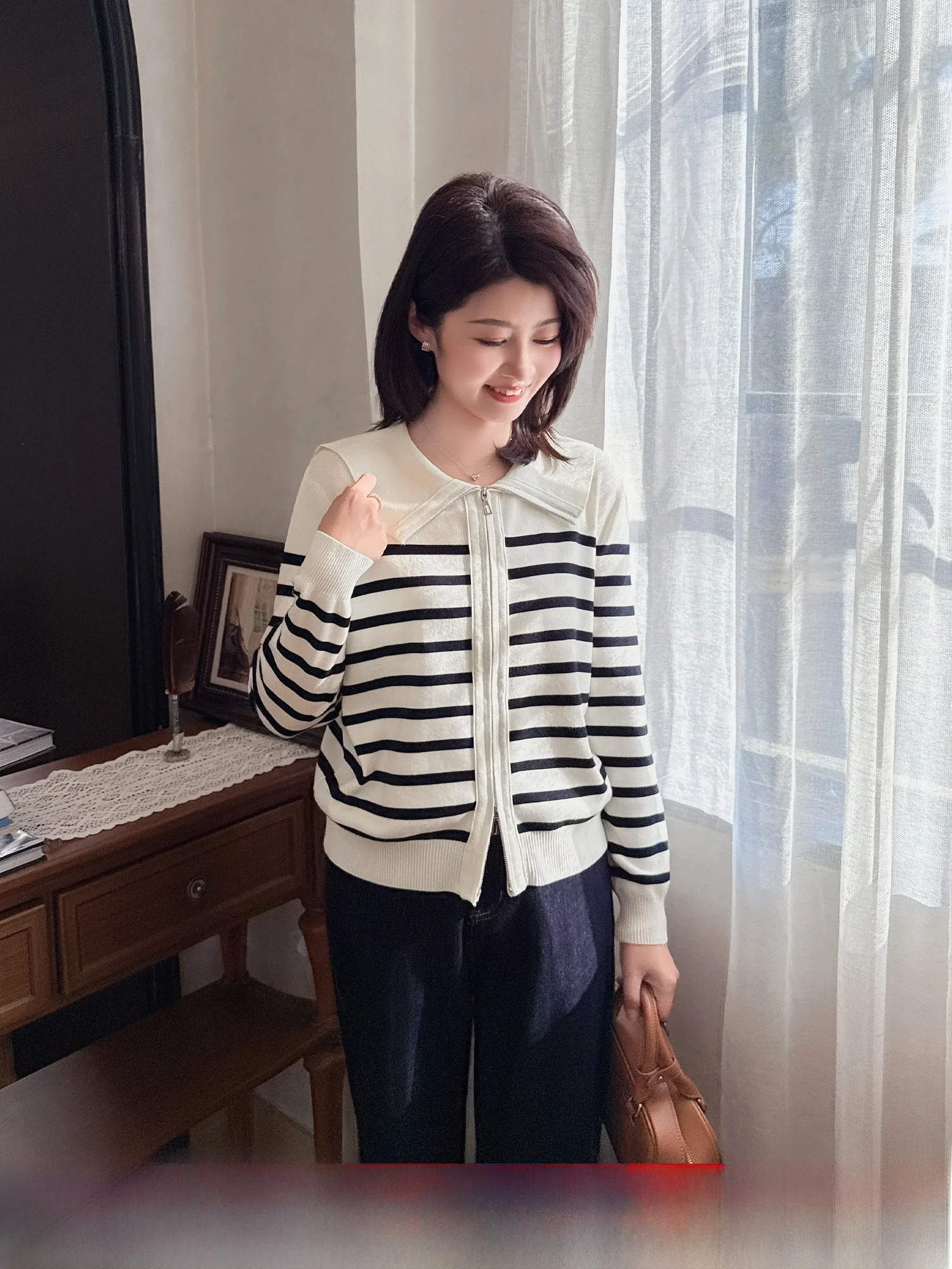 

Elegant Women's Knitted Open Cardigan with Double Zipper Classic Collar Slim Fit Black White Stripes Polyester Fiber Long Sleeve