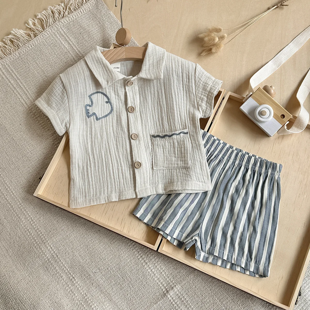 9ヶ月～3歳児用ベビー服セット-刺繍入りリネンtシャツとストライプ柄ショートパンツ-2点セット-男の子用トラックスーツ