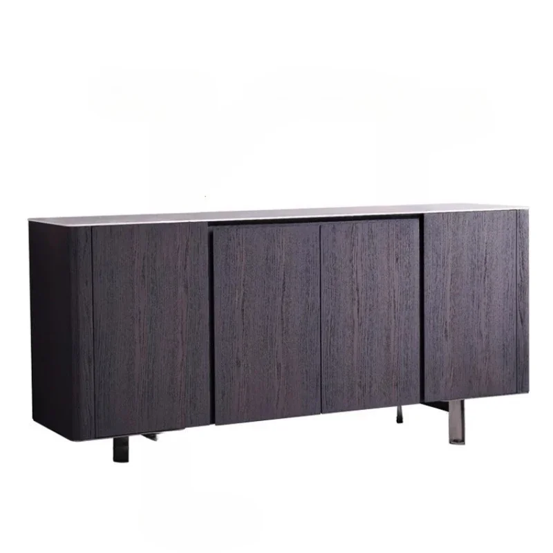 غرفة معيشة إيطالية فاخرة خفيفة، سطح بلاطة صخرية، خزانة جانبية لتناول الطعام، دخول بسيط على الحائط، خزانة مدخل، بلوط