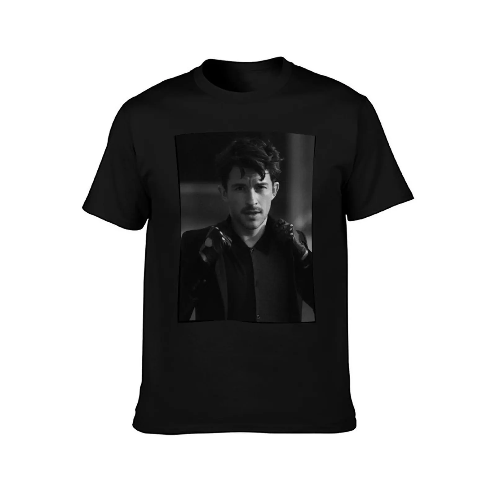 Jonathan Bailey Gloves T-Shirt Summer Casual Cotton Tee Oversized Streetwear Tops Vintage Graphic Print Unisex Men Women