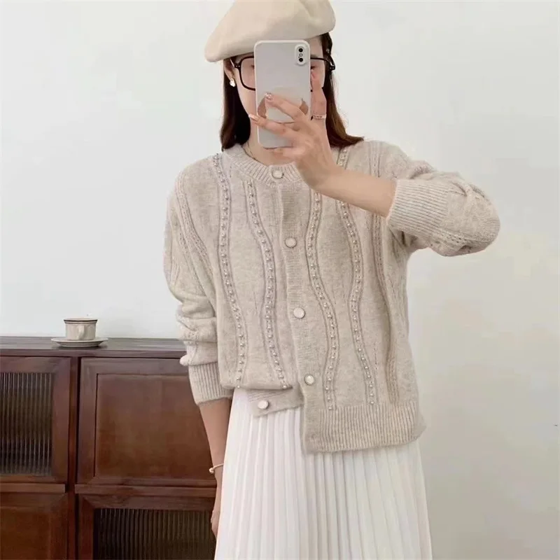 2024 Autumn and Winter New Beaded Chanel Style Knitted Cardigan Coat Long Sleeve Casual Loose Sweater Women\'s Blouse Shirt LJ700