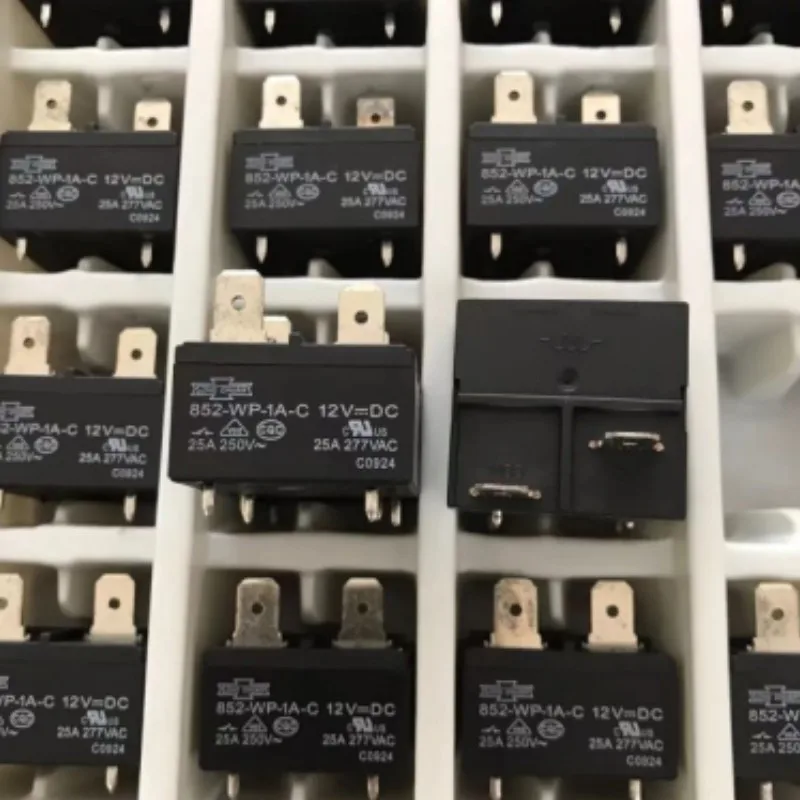 

Free shiping 10pcs/lot relay 852-WP-1A-C 12VDC