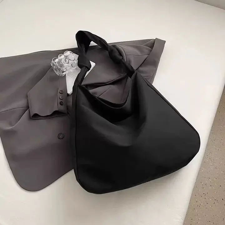 

Просторная большая сумка 205, модная женская сумка для пригородных поездок, офисная сумка через плечо «день-ночь», универсальная сумка с верхней ручкой, текстурированная