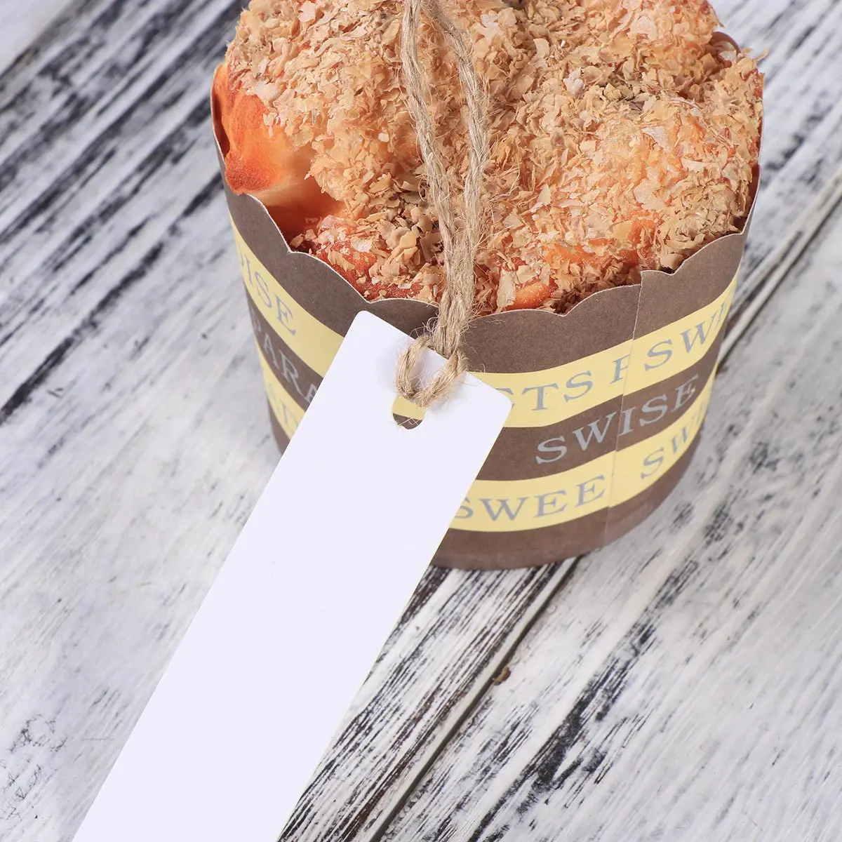 

50 шт. подарочных бирок ручной работы из крафт-бумаги с нитью, предварительно напечатанные, для свадебных сувениров, украшения для капкейков на день рождения, винных бутылок