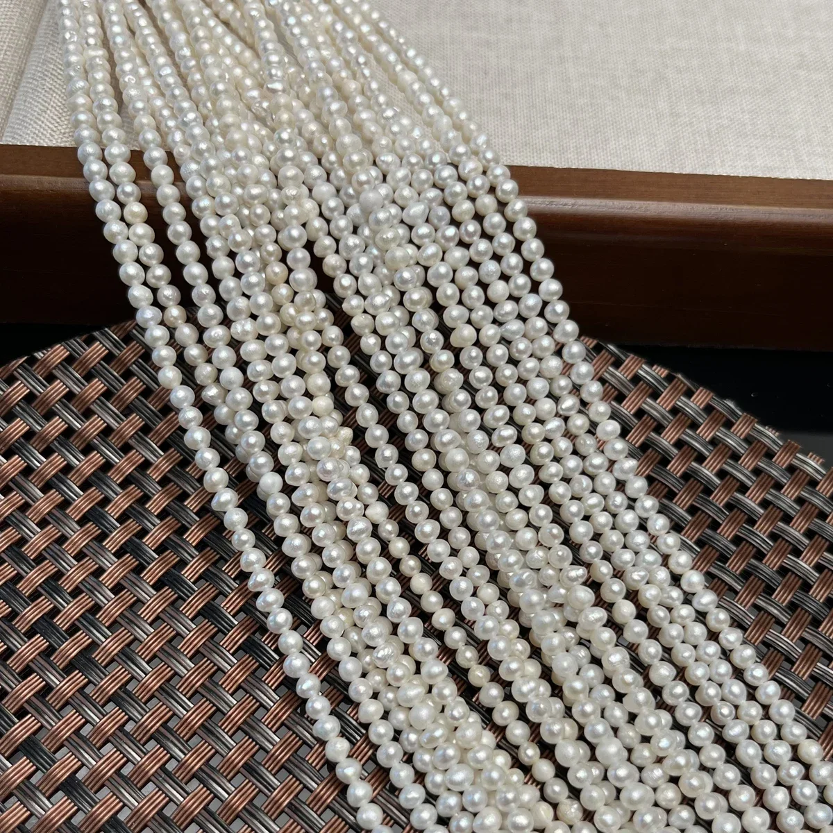 3-4mm A Natural Freshwater white Round Punch Beads Pearl Bead Jewelry Make Gift DIY Necklace Bracelet Accessories Wedding Women