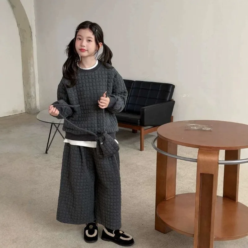 Children's Clothing Girls' Suit Waffle Long-sleeved Sweater Bag Plus Trousers 26 Autumn and Winter New Clothing