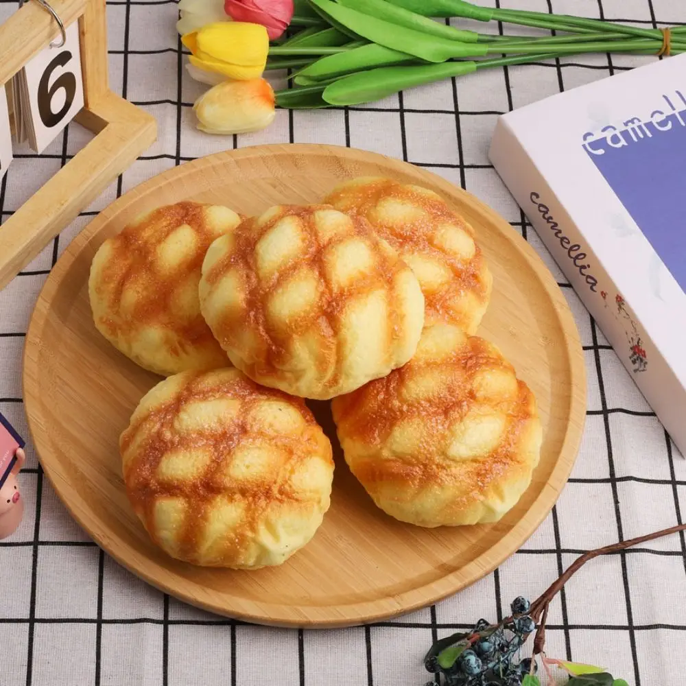 Simulação de comida cozida brinquedo pitada croissant puffs queijo bolo sobremesa em forma de brinquedo de apertar criativo macio lento rebote brinquedo