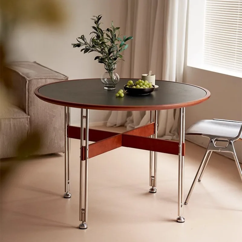 طاولة طعام بسيطة على الطراز القديم وطاولة تفاوض صغيرة لطاولة الشقة #3