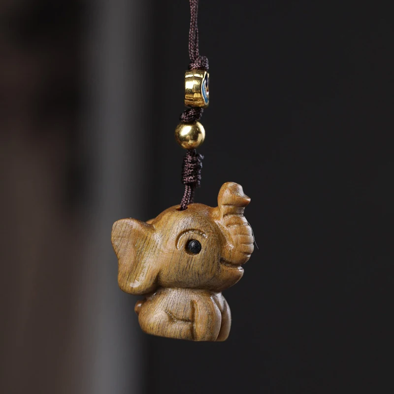 Natural Sândalo Entalhe Ornamentos, Adorável Pequeno Elefante, Artesanato DIY, Decoração para Casa, Pingente Presente Crianças