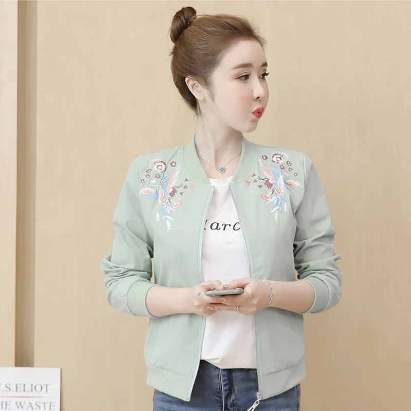 

2025 New Arrival Women's Casual Embroidered Short Korean Style Slim Bomber Coat Spring Autumn Fashion Outerwear