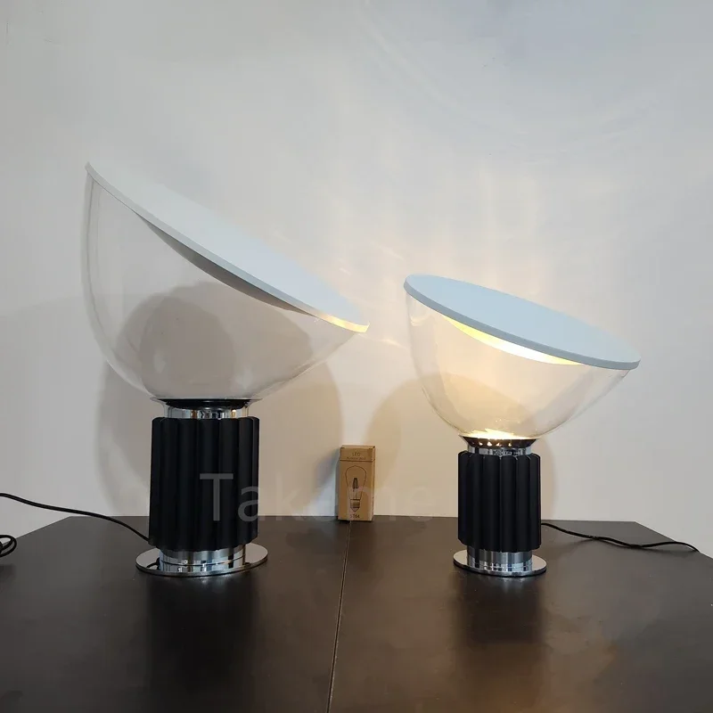 Lámpara de mesa LED Flos Taccia clásica italiana, luz de escritorio de alta calidad, cerca de original