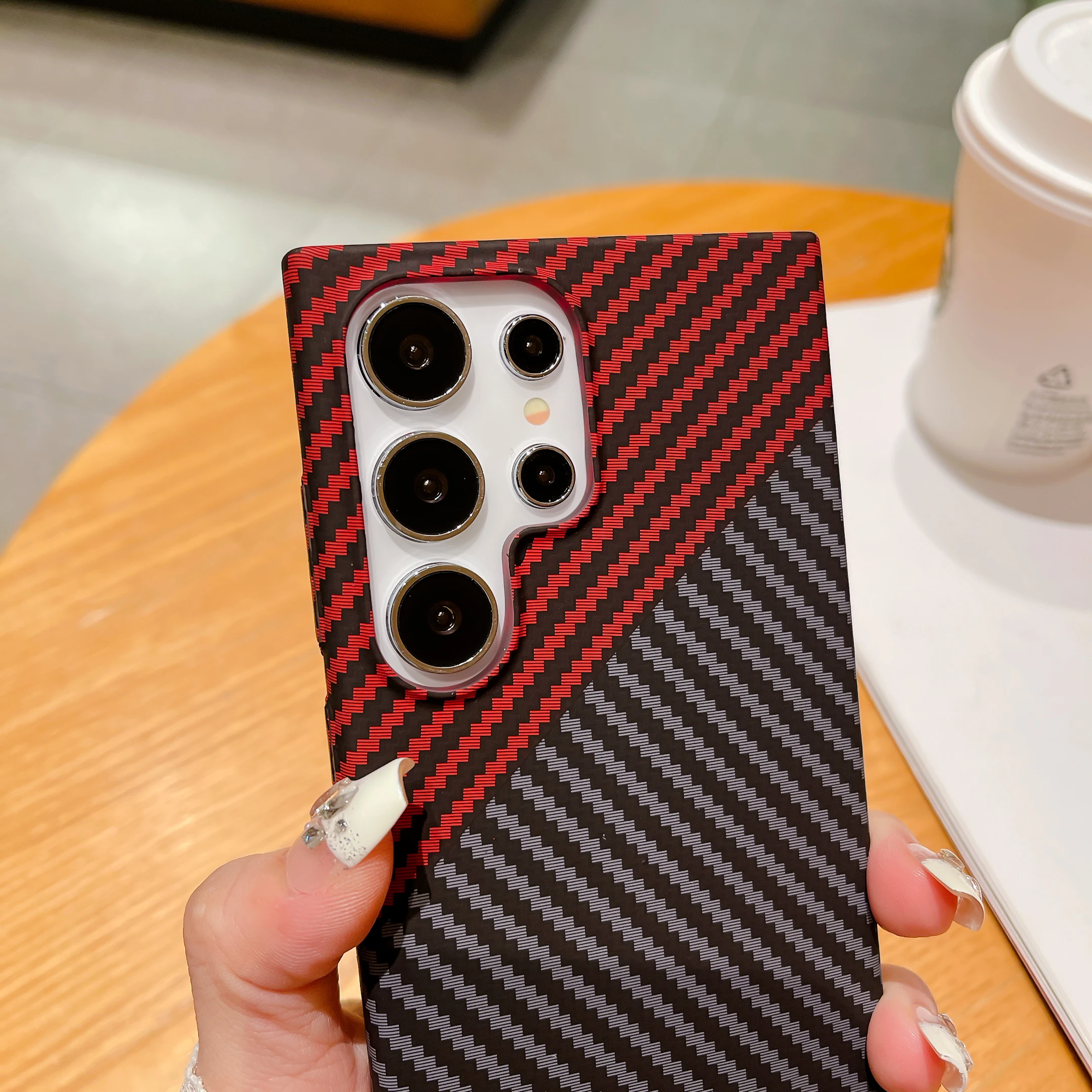 حافظة فاخرة رفيعة من ألياف الكربون لهاتف سامسونج جالاكسي S24 S23 S22 Plus Ultra Note 20 10 غطاء خلفي صلب غير لامع