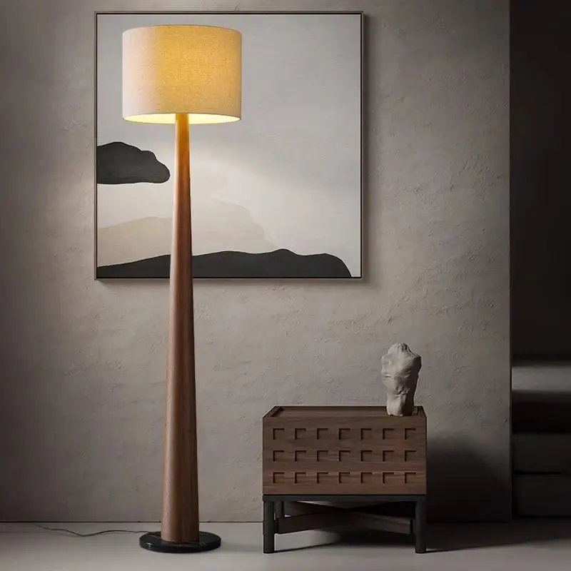 

French medieval solid wood floor lamp Chinese living room sofa decorative lamp new high-end retro bedroom lamps