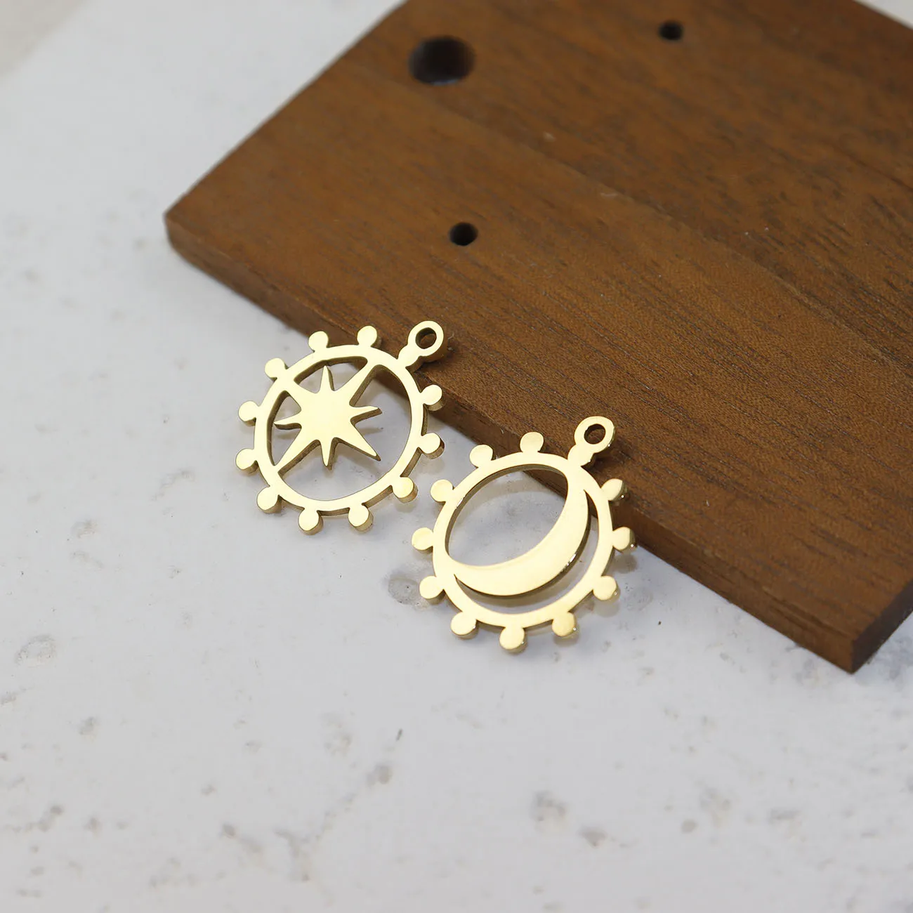 

10pcs Stainless Steel Sun Star Fashion Jewelry Accessory Charms DIY Handcraft PVD Vacuum Plate Waterproof Antiallergic