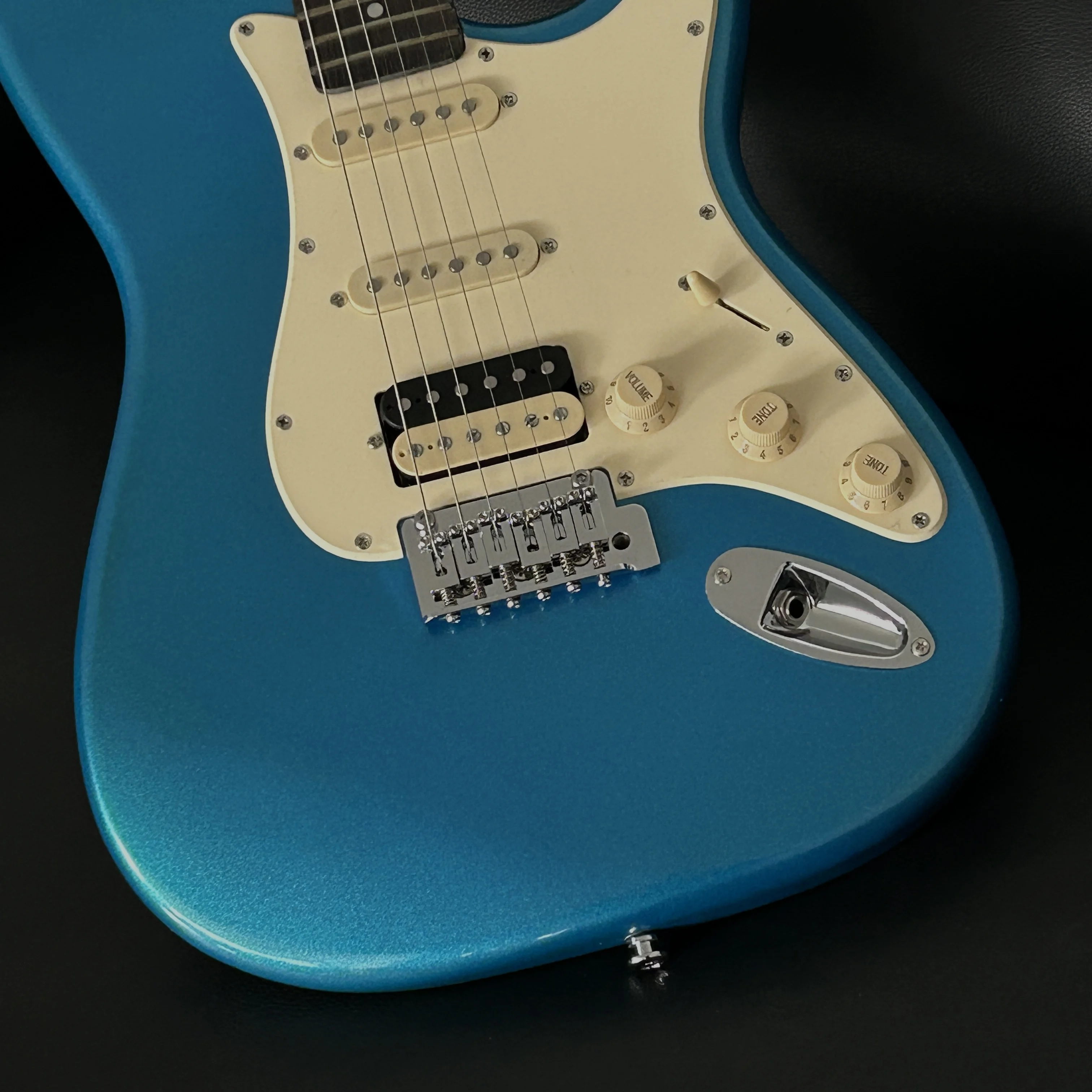 American Professional II Stratocaster HSS Miami Blue Rosewood,with Maple Fingerboard ,Made in China, In Stock