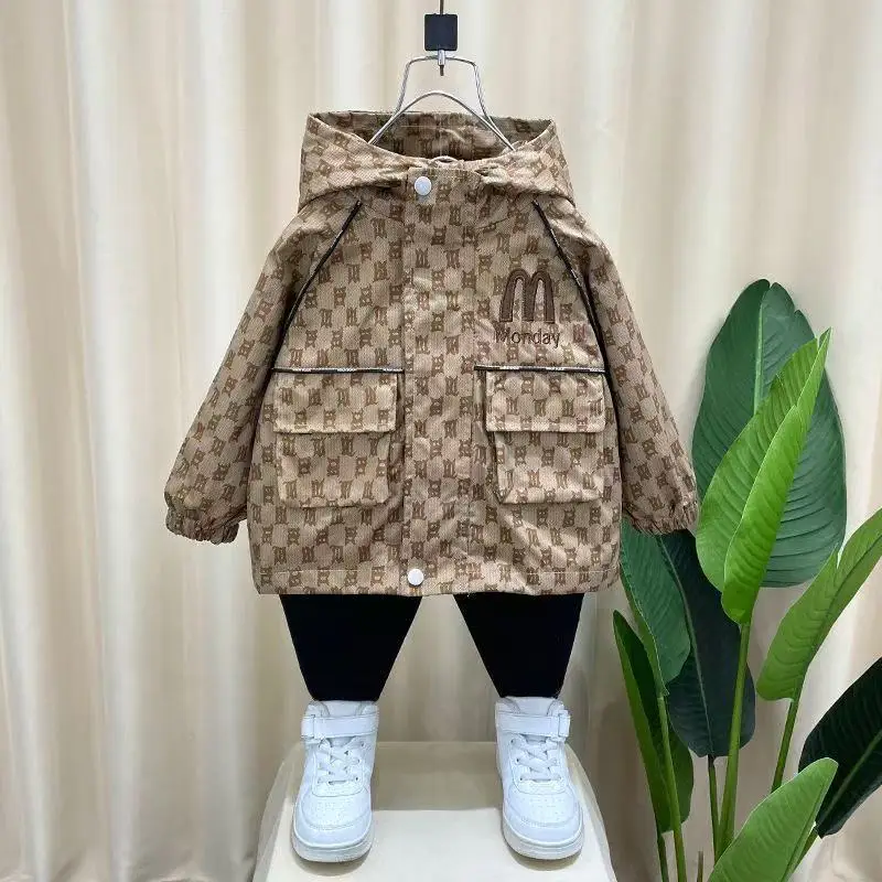 

Boys' Spring and Autumn Coat Children's New Stormtrooper Jacket Boys' Fashion Letter Hooded Jacket Boys' and Girls' Top