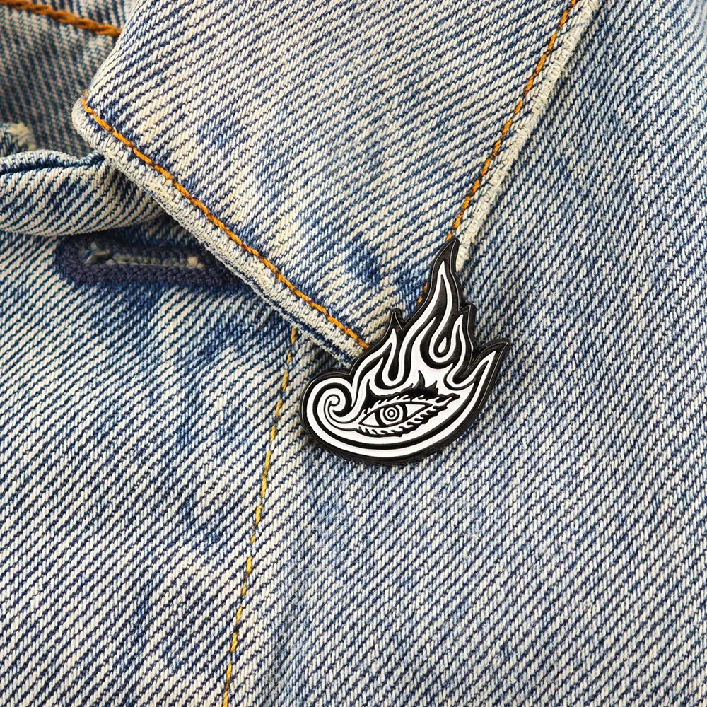 Tool-Band-Brosche, Lateralus, Flaming Eye, Metallabzeichen, „Embrace This Moment“, Emaille-Anstecknadel, Geschenk für Rockmusik-Fans, Kleidungsaccessoires – Detail 8