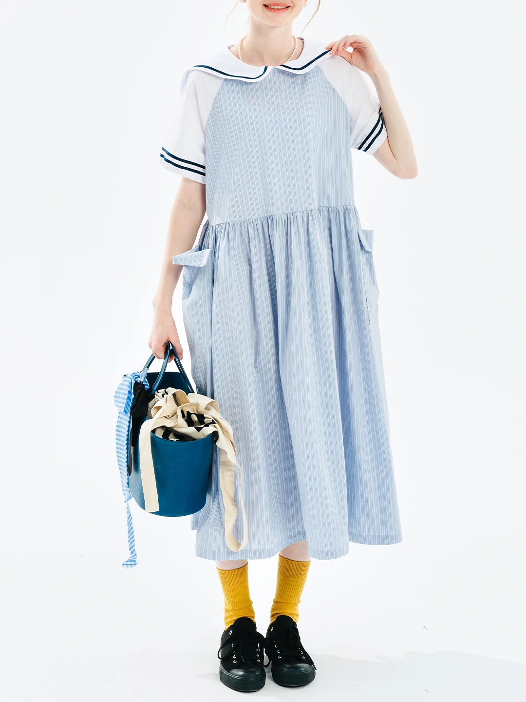 

imakokoni 2024 summer new item contrasting splicing vertical stripe navy neck loose dress 244732