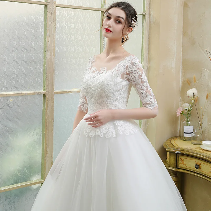 Exquisite Lace Embroidered Wedding Gown Traditional Bridal Dresses White Simple Boat Neck Wedding Dress