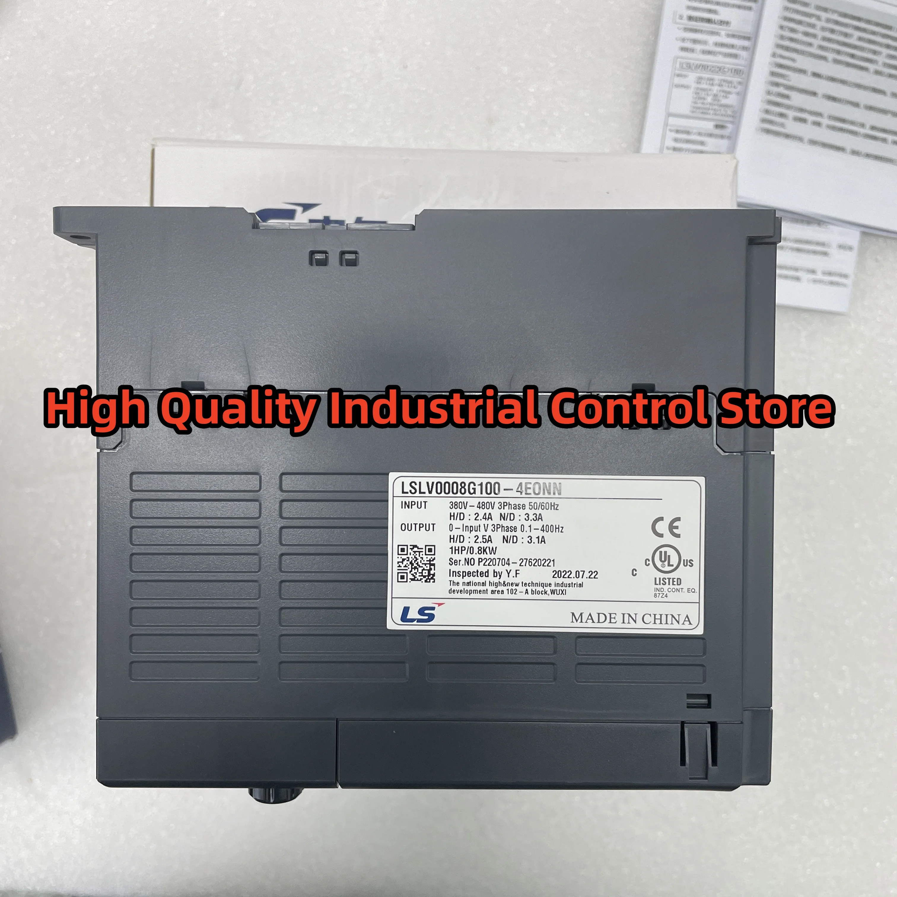 

Новый в коробке преобразователь частоты LSLV0015C100-4NS LSLV0022C100-4NS