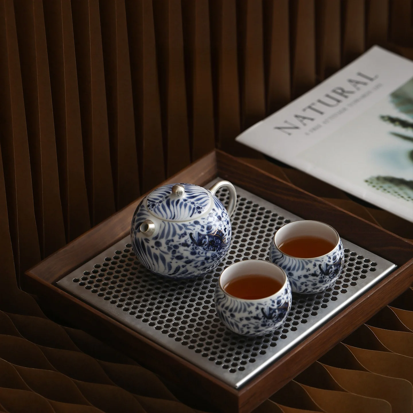 مذهب الفضة لوتس الأسماك الطحالب نمط شيشي إبريق الشاي السيراميك Teaset جميلة 1 وعاء 2 أكواب هدية صندوق الشاي صانع الكونغ فو طقم شاي