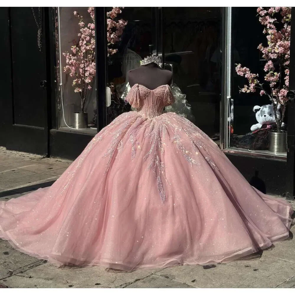 Sparkly Rose Pink Princess Quinceanera Dresses Hollow Back Off Shoulder Applique vestidos de quinceañera vestido de princesas