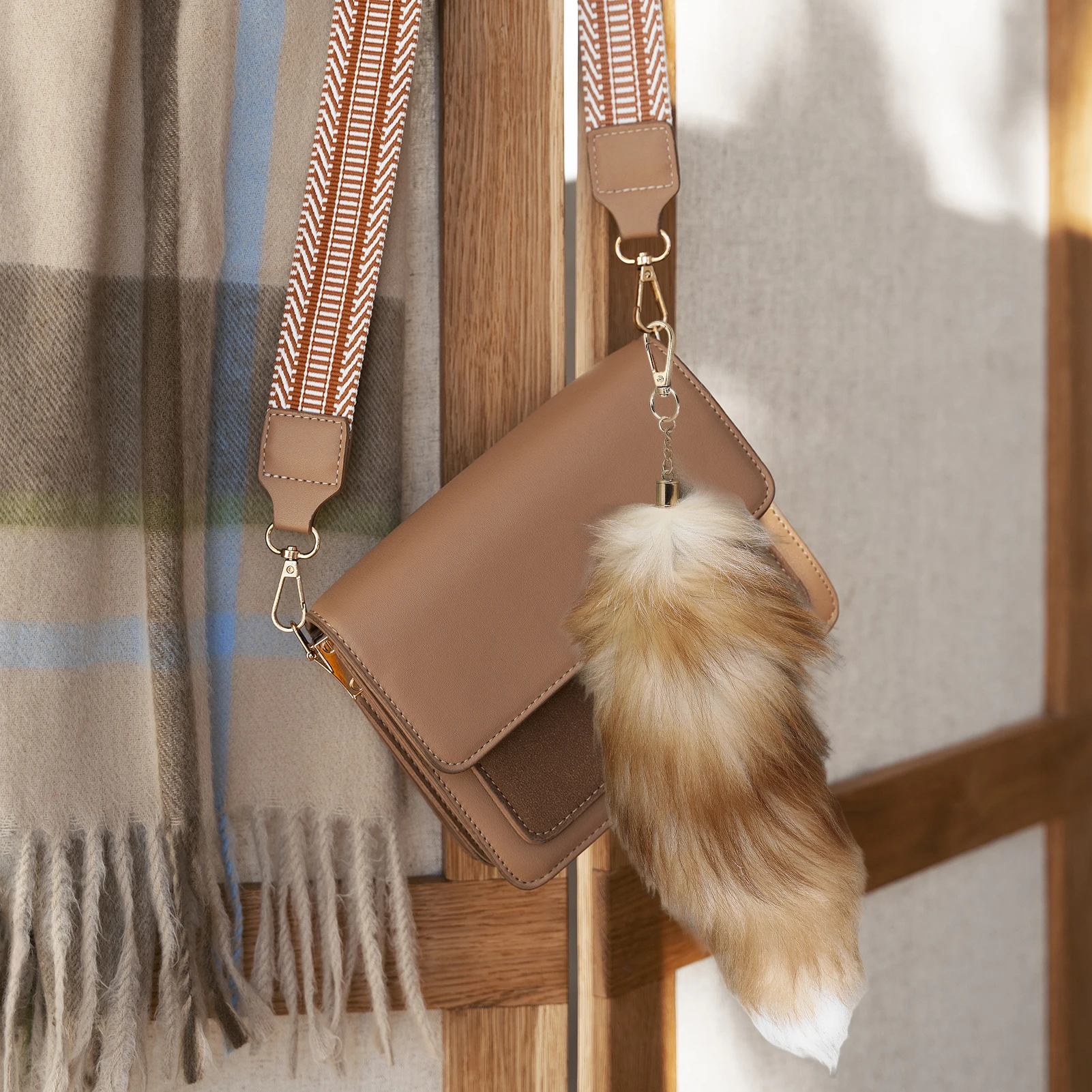 Fox-fur Fluffy Keychain Pendant Large Bags Charm Faux Plush Key Chinas Cute Fox Tail Keyrings For Boyfriend Girlfriend Gifts