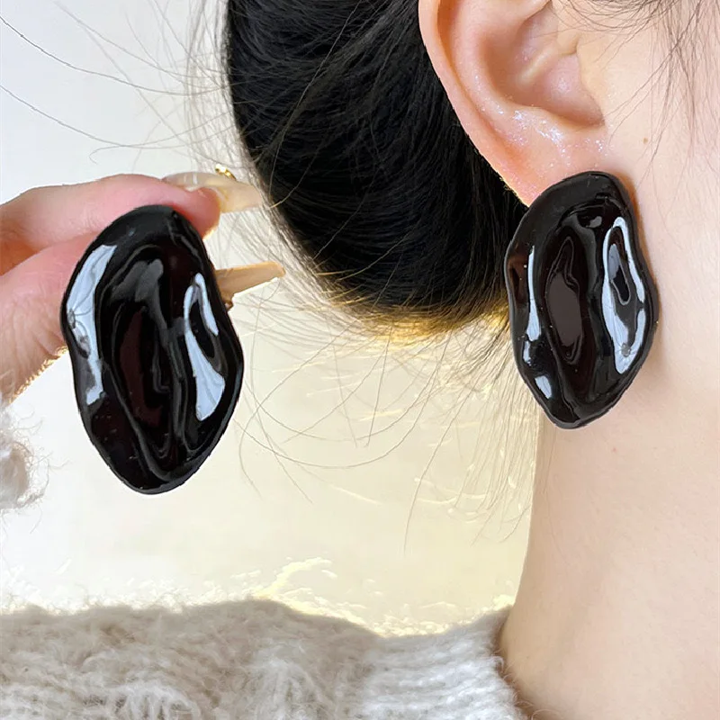 Retro Color Dripping Metal Earrings Of The Opposite Sex Niche Design Sense Fashion Earrings Suitable For Women's Daily Wear