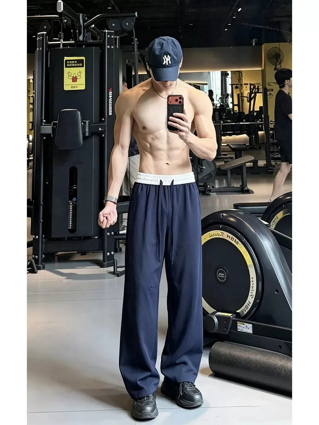 

Cleanfit Ice Silk Quick Dry Slim Fit Men's Summer Straight Leg Fitness Pants Casual Loose Waist Trousers Straight Tube