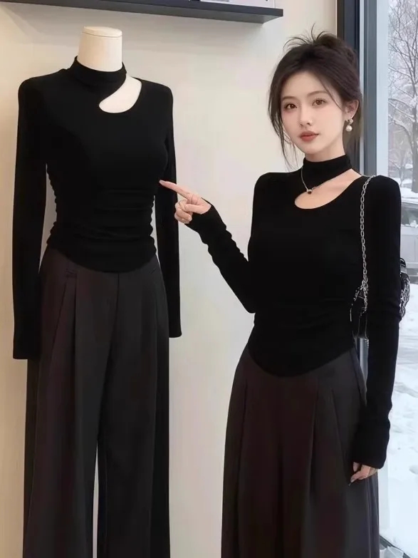 

Warm Fleece Lined Black Turtleneck T-shirt For Women Cutout Irregular Slim Autumn Winter Trendy Office Layering Bottoming Shirts