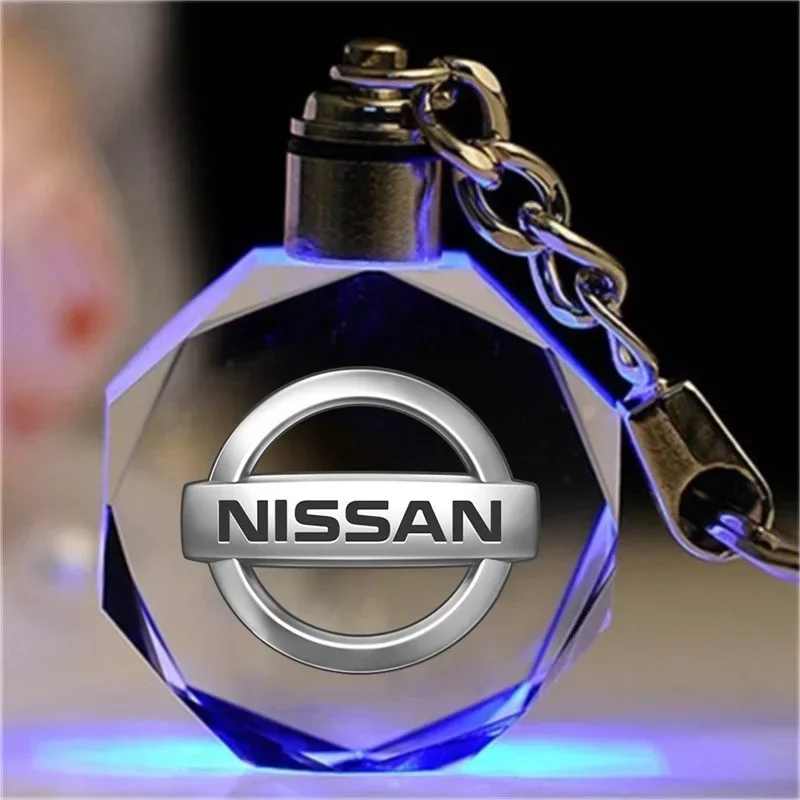 LED Car Key Rings Keychain Decor Pendant for Nissan Nismo Note Teana Qashqai J11 J10 Leaf Juke Patrol Micra X Trail Tiida Navara