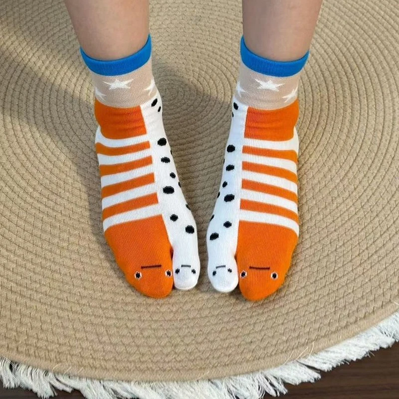 New Style Girls Cute Funny Split Toe Mid-tube Socks Abstract Ugly Eel Aquarium Couple Socks Personality Trendy Socks