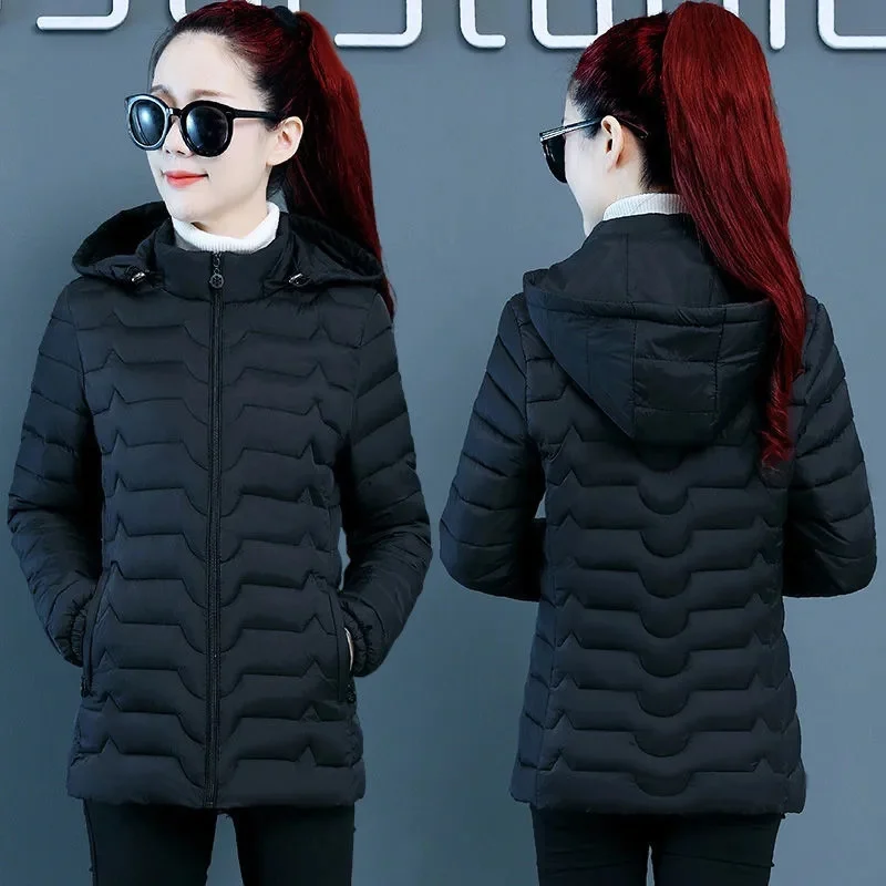 Parkas เสื้อผู้หญิง2022New Hooded ฤดูใบไม้ร่วงฤดูหนาวสั้นน้ำหนักเบาผ้าฝ้ายกลางอายุหญิง Outwear 6XL