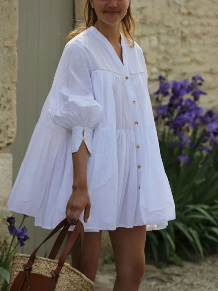 Abito da donna a camicia a pieghe con bottoni e maniche a sbuffo in cotone bianco, mini abiti casual larghi per le vacanze estive in giardino