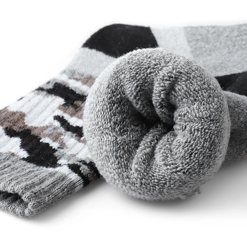 4Pairs Thick Gray Camouflage Socks Men‘s Winter Autumn Elastic Wool Mid Tube Sports Socks Soft Thermal Crew Outdoor Socks Hiking
