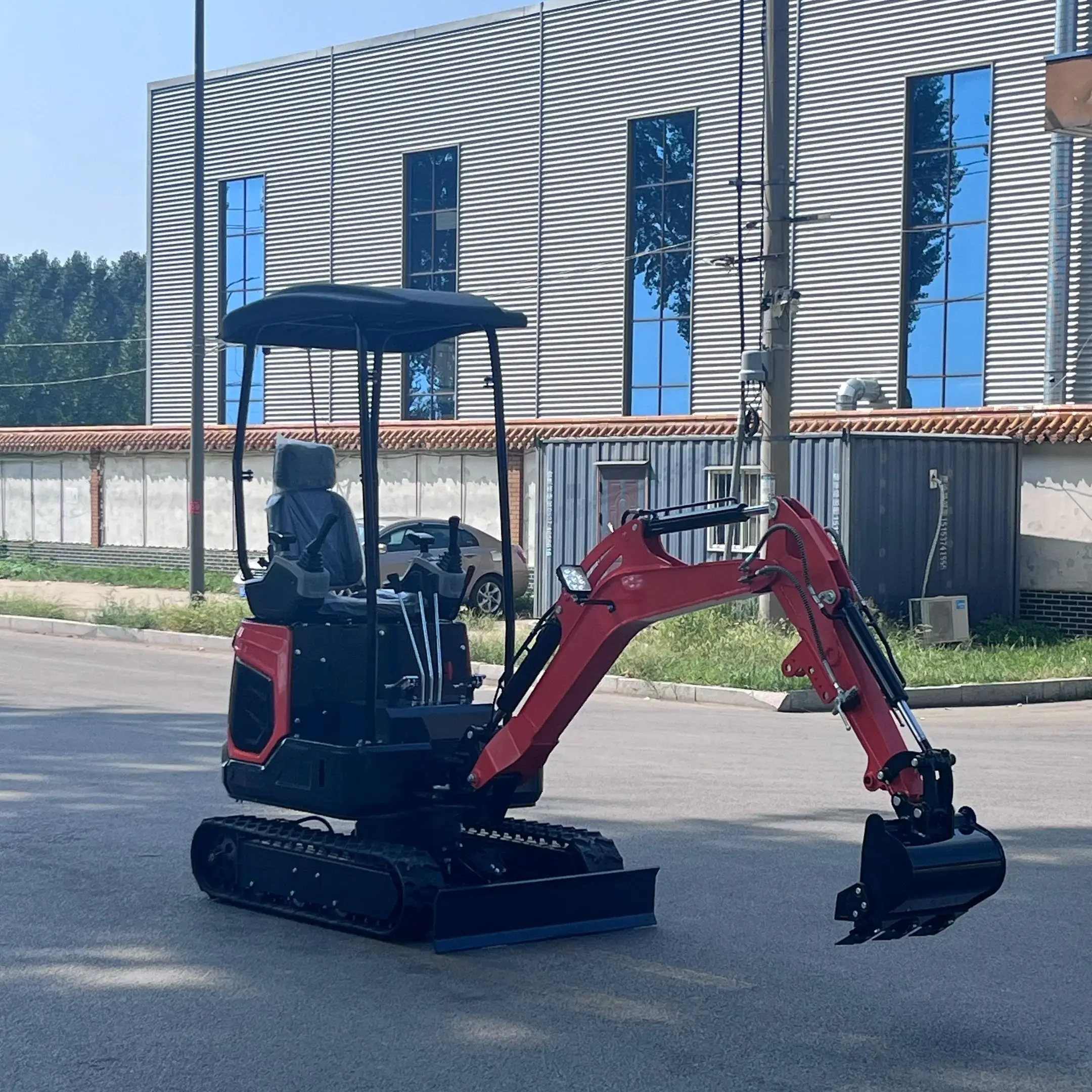 

Новый мини-экскаватор для инженерной конструкции гидравлического гусеничного типа с хорошей производительностью и цена со скидкой