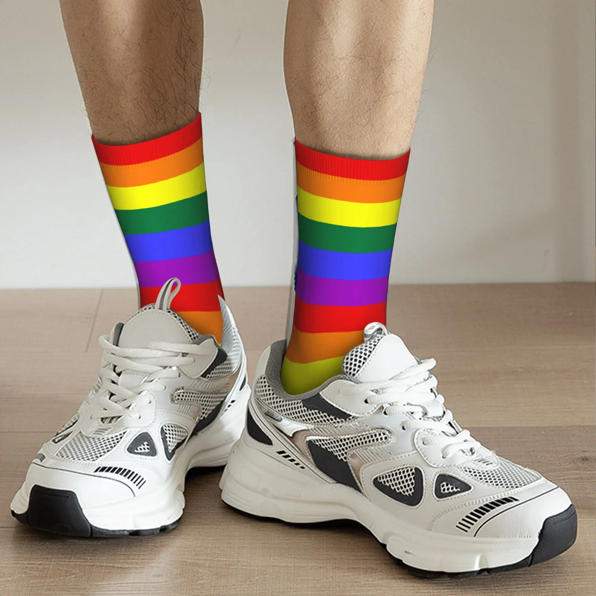 Calcetines Kawaii LGBT con bandera del arco iris para mujer y hombre, calcetines cálidos con estampado 3D para deportes de fútbol