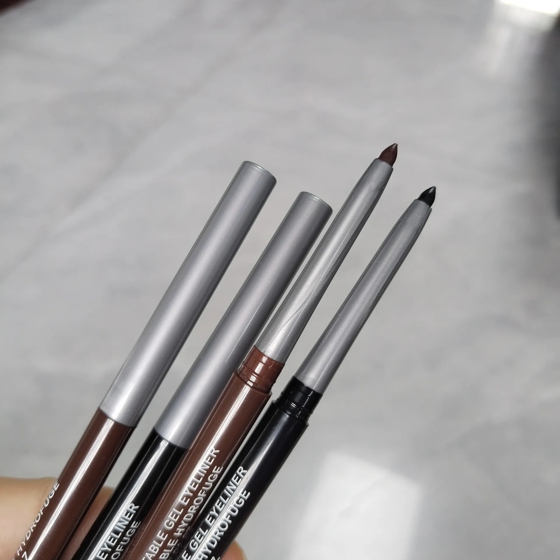 Flüssiger Eyeliner In Mattschwarz Wasserfest Und Langanhaltend_voghion.com