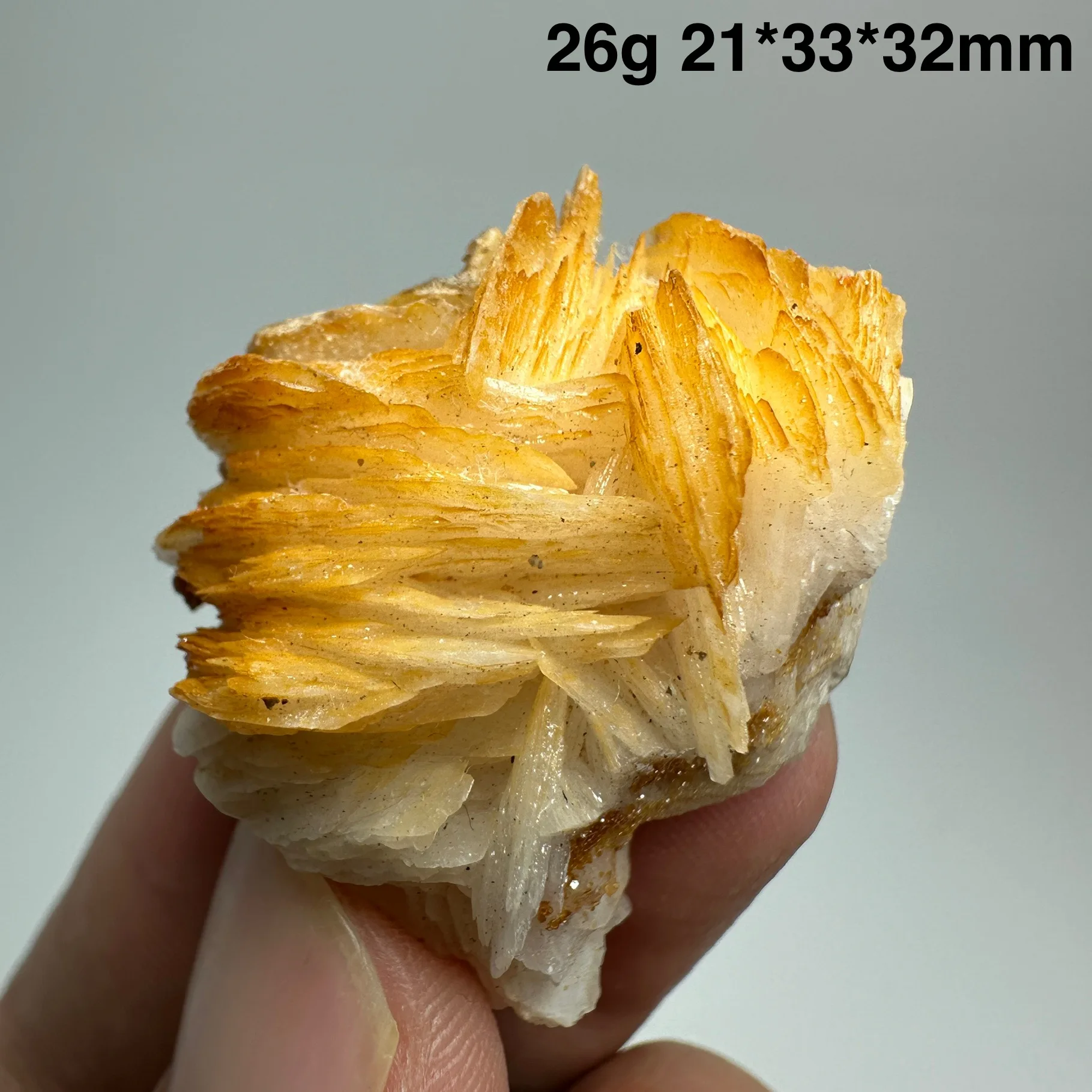 

Natural Stone Vanadinite Crystal Mineral Specimen Quartz Cluster Raw Rock Decoration Rough Polished Healing