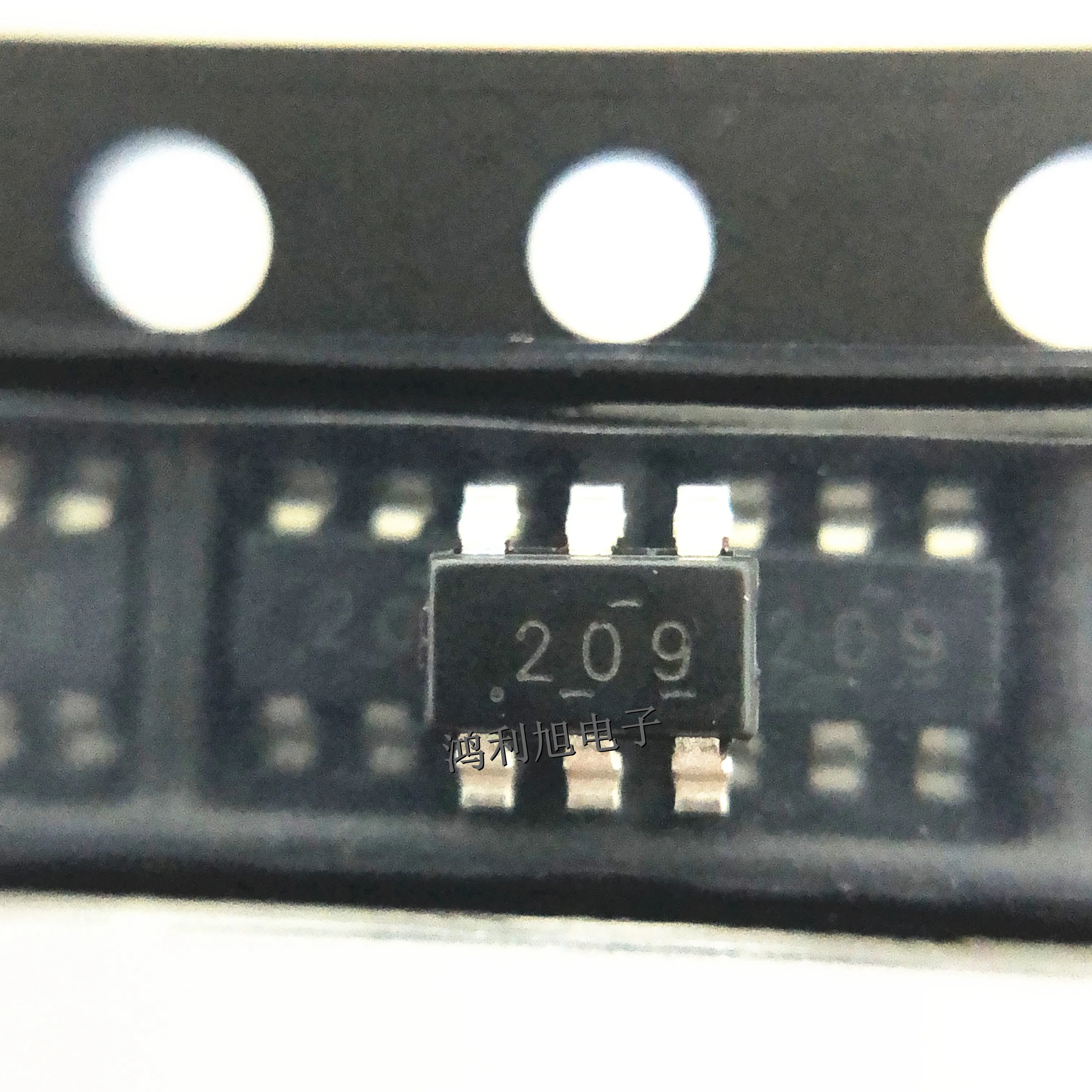 

10PCS/Lot TPS562209DDCR MARKING 209 Conv DC-DC 4.5V to 17V Synchronous Step Down Single-Out 0.76V to 7V 3A 6-Pin TSOT-23 T/R