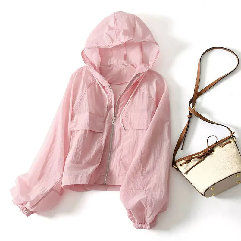 Korean Version of Light and Thin Sunscreen Clothes for Women's Summer Casual Loose Short Hooded Design Fashion Coat and Thin Top