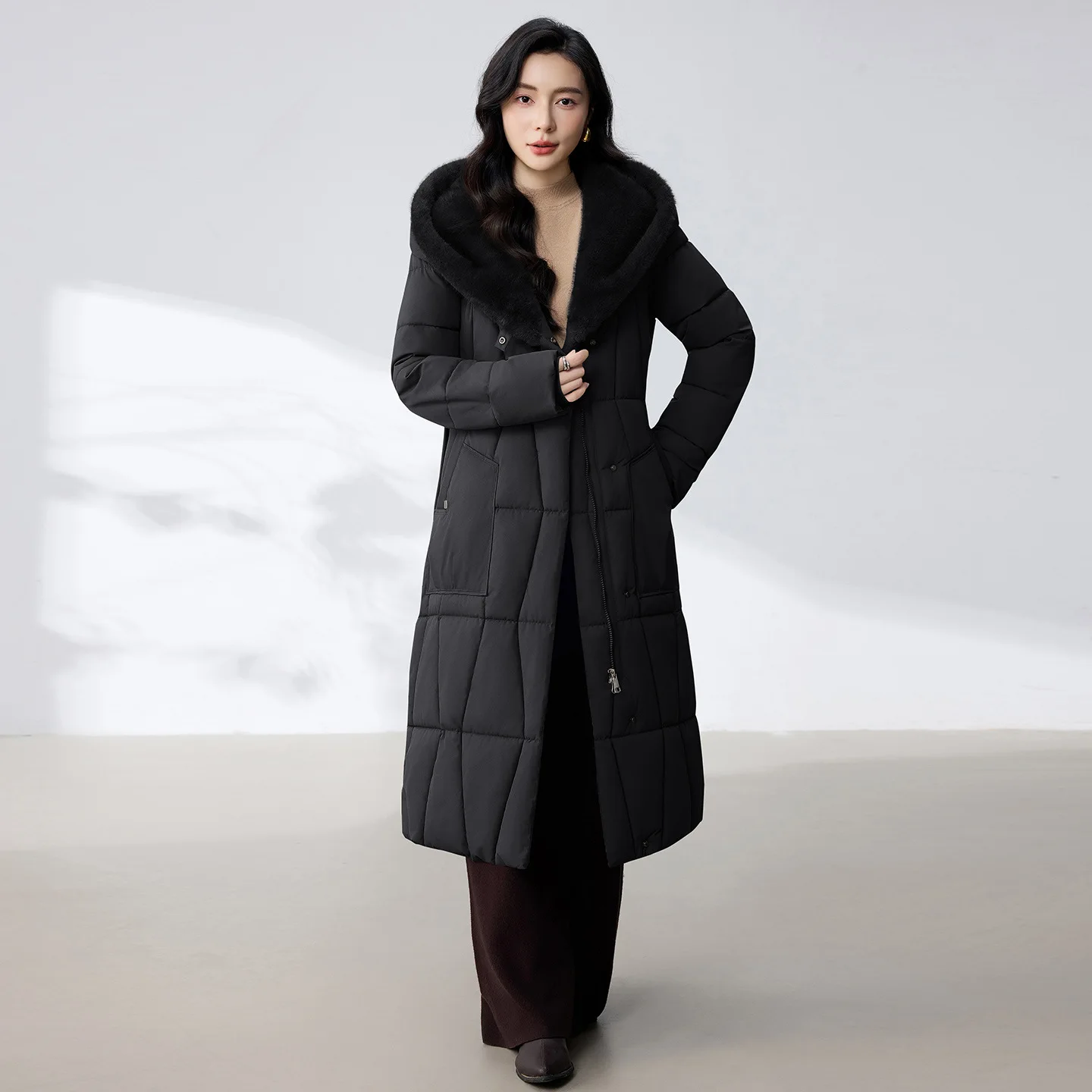 Женский модный пуховик, зимний свободный крой, утепленное теплое пальто средней длины с меховым воротником, облегающее универсальное однотонное пальто