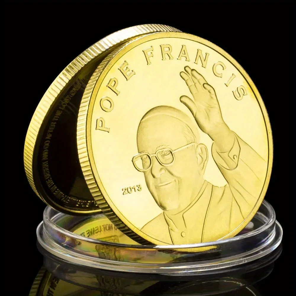 The 266th Pope of The Catholic Church Pope Francis Souvenir Coin Collectible Golden Plated Commemorative Coin