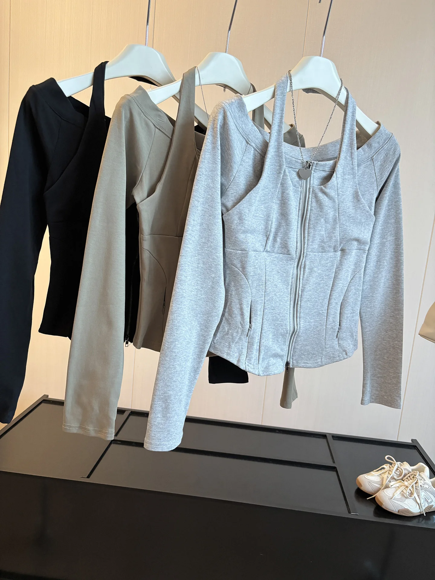 Long Sleeve Hoodie Women's Autumn 2026 New Korean Design Double Head Zipper Neck False Two-Piece T-Shirt Top Commute Style
