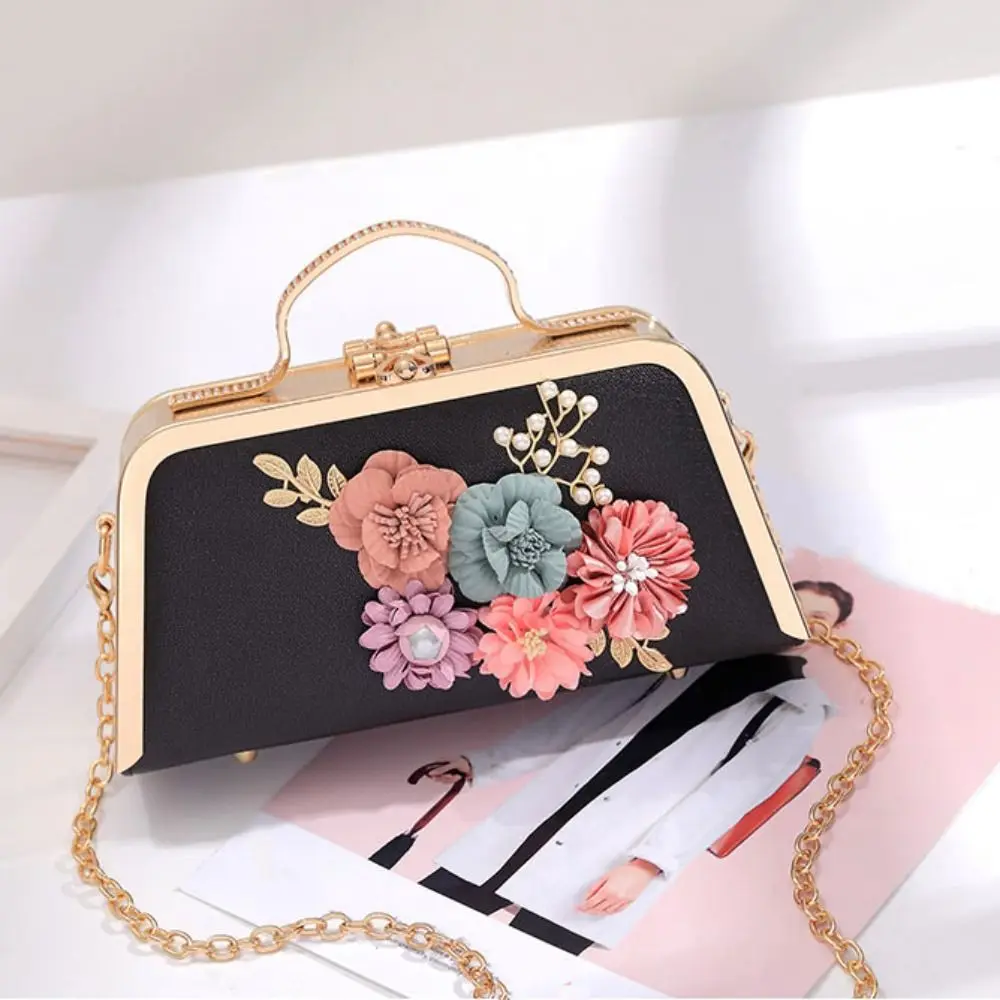 

Metal 3D Flower Banquet Bag Large Capacity Shoulder Bag Ladies Clutch Bag Elegant Multi-functional Hanfu Handbag Women