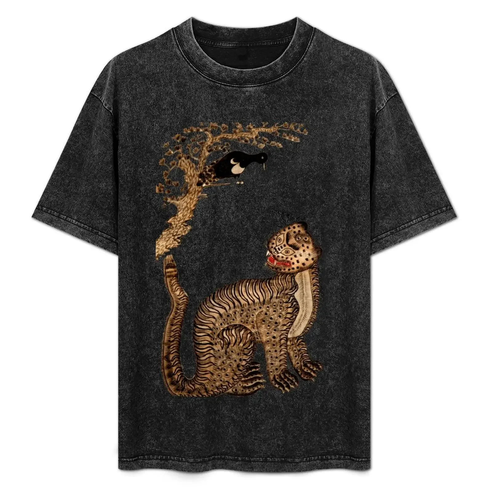 

GEPHARD WITH BLACK BIRD ON THE TREE BRANCHES Antique Japanese Drawing T-Shirt graphics T-shirts for men cotton