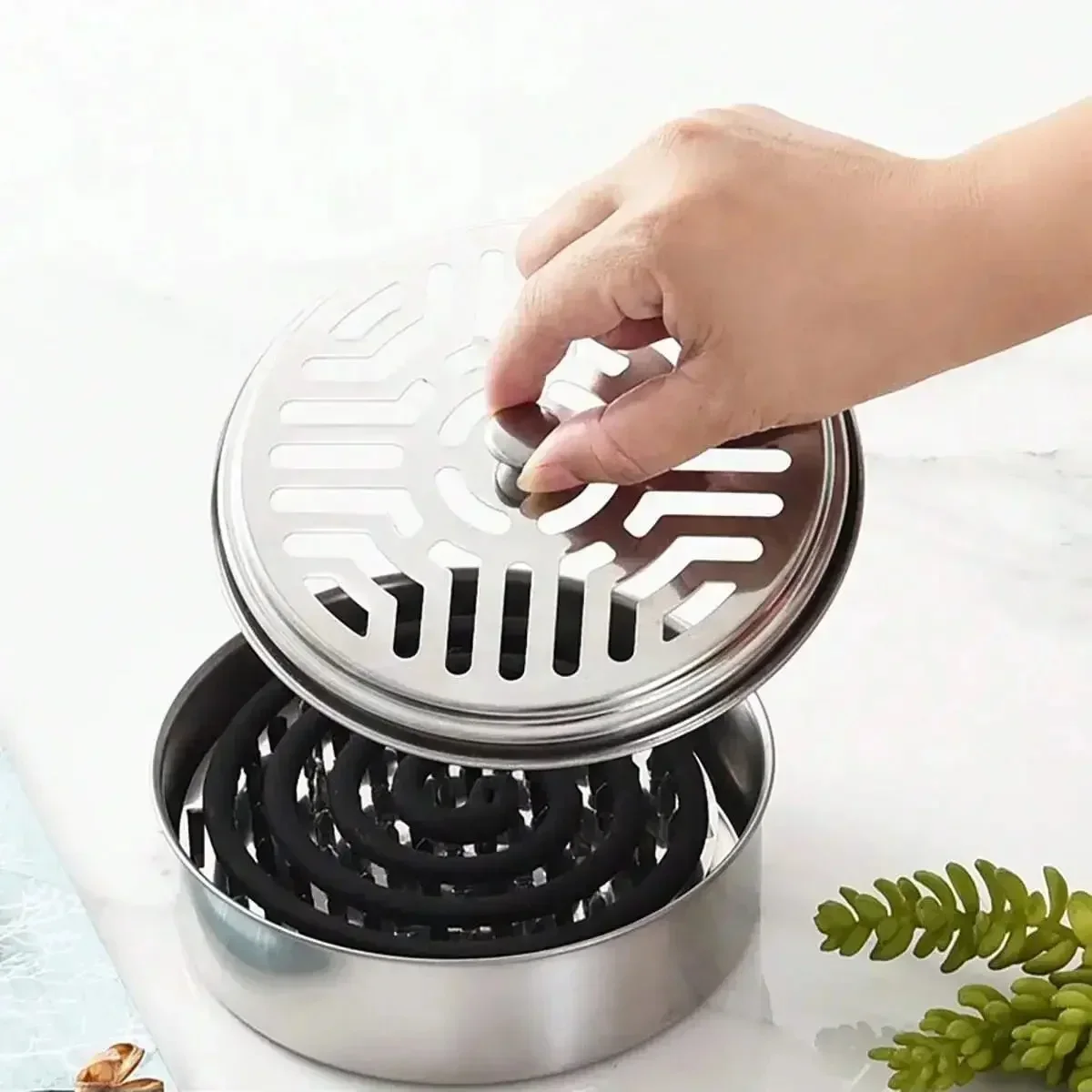 1PC Stainless Steel Mosquito Incense Box with Cover Mosquito Incense Plate Nail Teeth Mosquito Incense Tray Fire