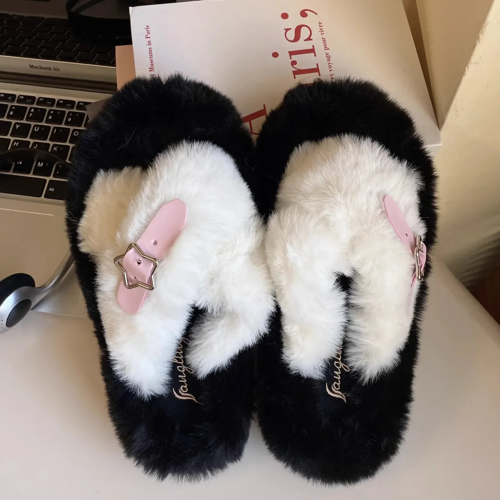 Autumn and Winter Cotton Slippers For Women Cartoon Korean Fashionable Outdoor Light Plush Soft  Flat Plush Slippers